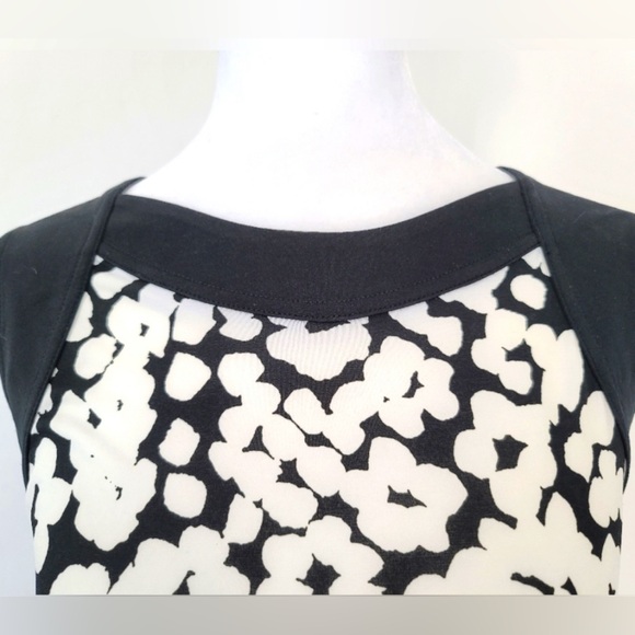 Banana Republic black and white patterned dress in size M - Picture 5 of 6